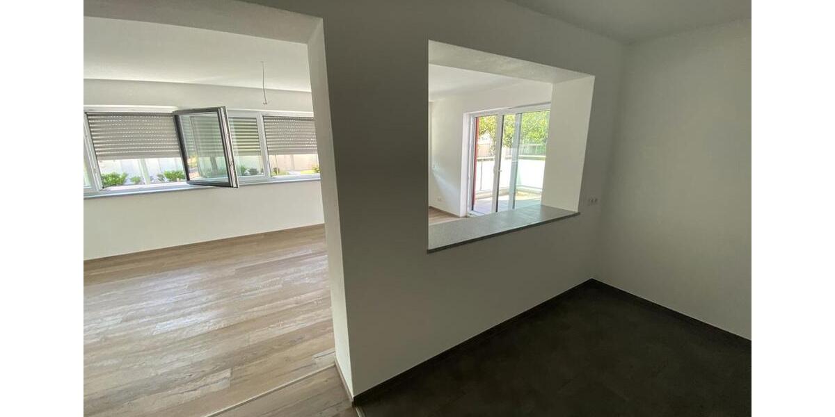 Etagenwohnung München Trudering - 3 Zimmer, 100 m&sup2;, 2.100&euro; | Angebot:26161334