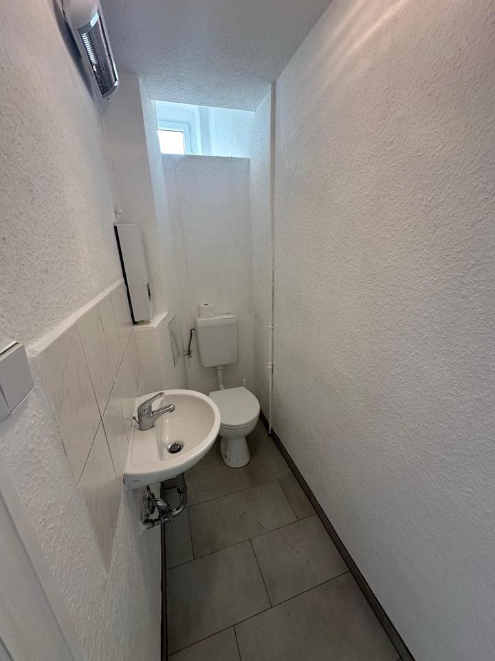 EG, zentrale Lage, EBK, 65qm ab sofort verfügbar