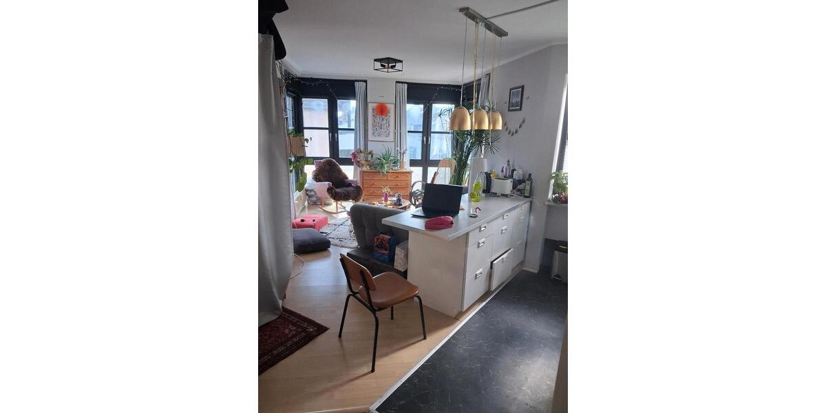 Etagenwohnung Wiesbaden Nordost - 1 Zimmer, 42 m&sup2;, 815&euro; | Angebot:25962855