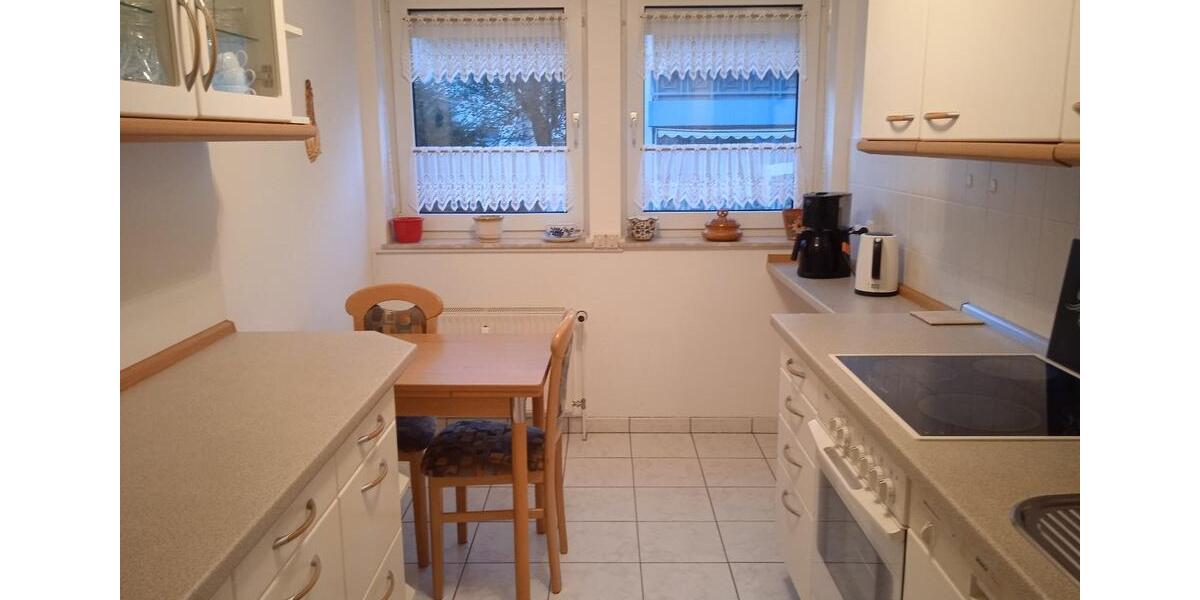 Möblierte 2-Zi. Wohnung mit Balkon und Pkw-Stellplatz 2 zimmer