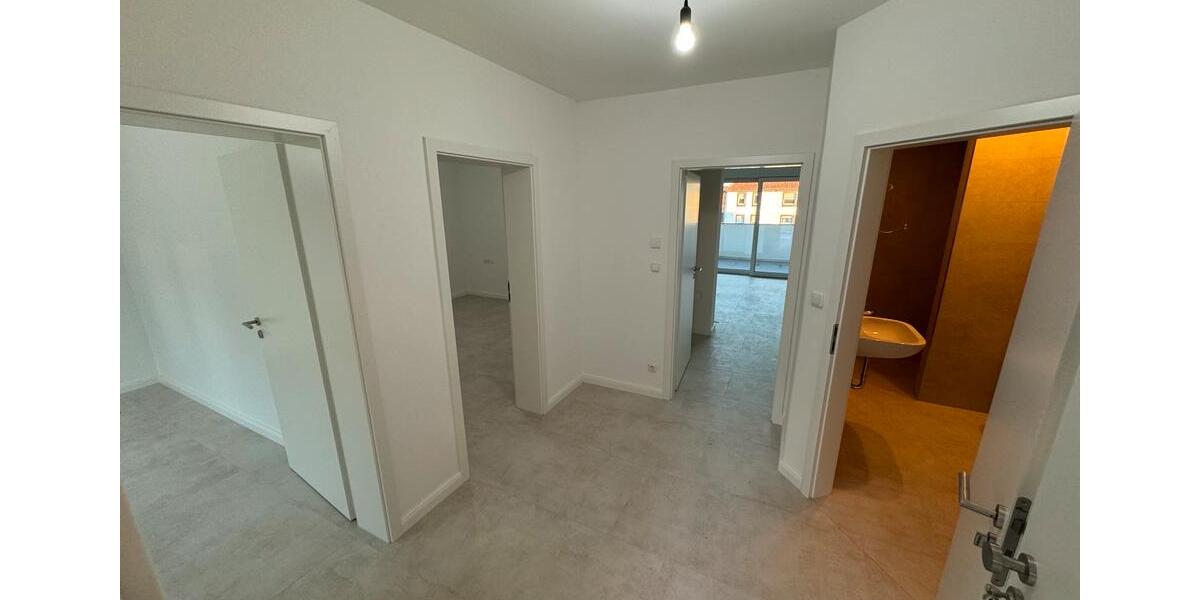 Erdgeschoßwohnung Peine - 3.5 Zimmer, 90 m&sup2;, 1.000&euro; | Angebot:25641862