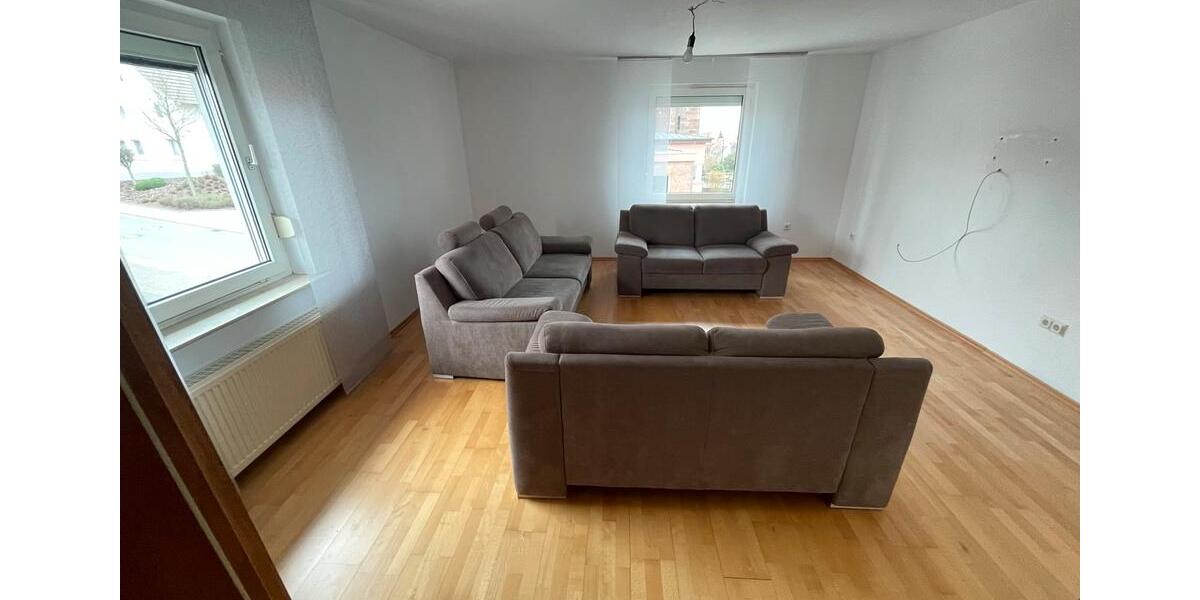 Etagenwohnung Duderstadt - 7 Zimmer, 140 m&sup2;, 1.160&euro; | Angebot:25902918