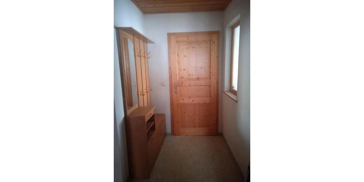 Etagenwohnung Regen - 3 Zimmer, 65 m&sup2;, 20&euro; | Angebot:24763503