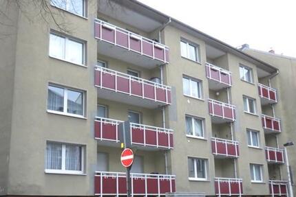 4-Zi.-Whg. mit neuem Bad, neuem Boden und sonnigem Balkon 4 zimmer