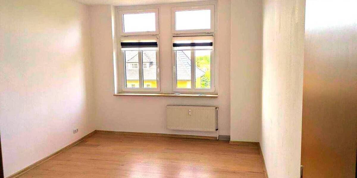 Etagenwohnung Weißenfels - 2 Zimmer, 65 m&sup2;, 450&euro; | Angebot:26753155