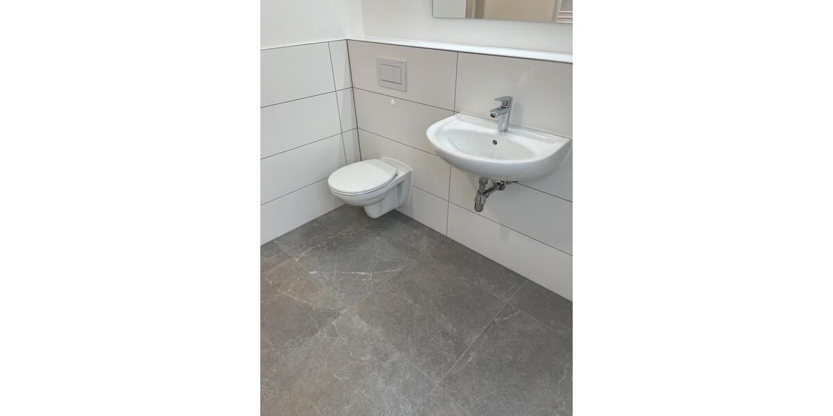 Dachgeschoßwohnung Bodenwerder - 3 Zimmer, 90 m&sup2;, 590&euro; | Angebot:25444378