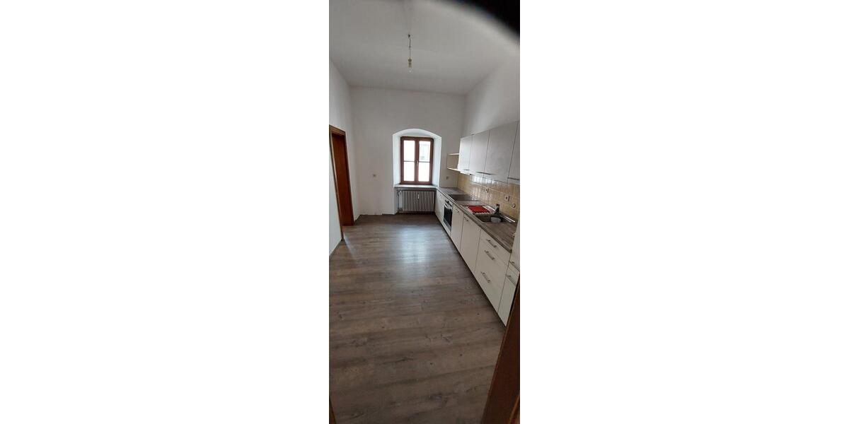 Etagenwohnung Neunburg vorm Wald - 3 Zimmer, 85 m&sup2;, 950&euro; | Angebot:26676119