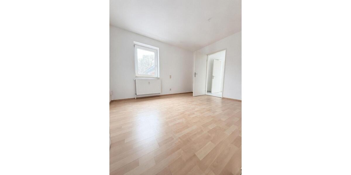 Etagenwohnung Uelzen - 4 Zimmer, 105 m&sup2;, 899&euro; | Angebot:26623634