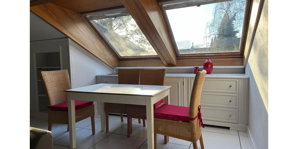 Dachgeschoßwohnung Hamburg Wandsbek - 2 Zimmer, 85 m&sup2;, 1.150&euro; | Angebot:26044317