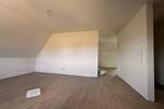 Dachgeschoßwohnung Cappeln (Oldenburg) - 2 Zimmer, 66 m&sup2;, 660&euro; | Angebot:25407777