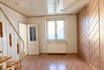 Wohnung zum Mieten in Hohndorf 510 € 85 m² 5 zimmer