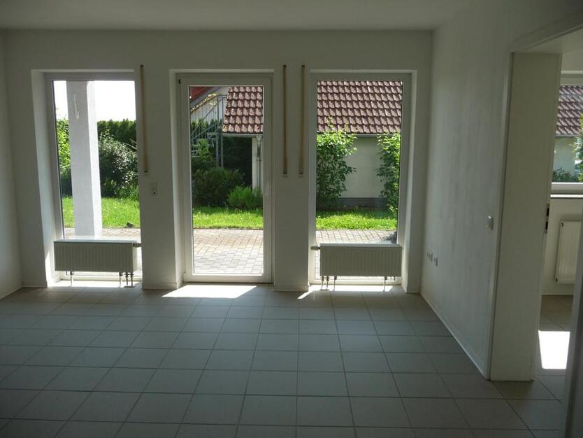 Freundliche u. helle 3-Zimmer-GartenWohnung, Tel.: 0171 8310089