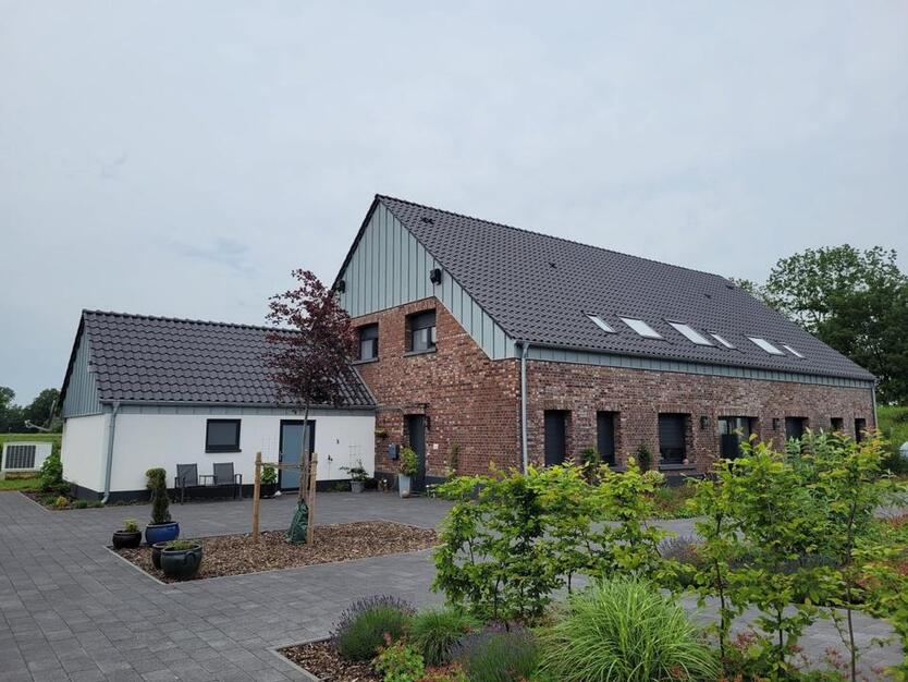 großzügig Wohnen mit Garten und Aussicht ins Grüne