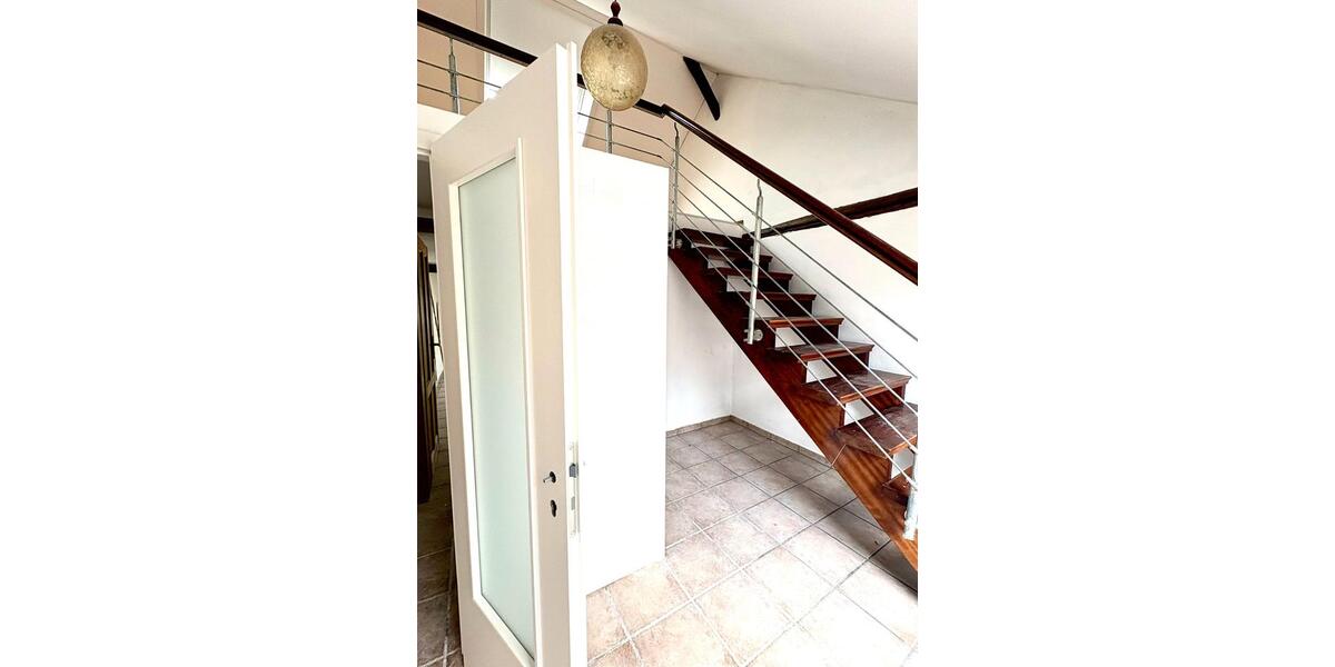 Dachgeschoßwohnung Kirn - 3 Zimmer, 90 m&sup2;, 620&euro; | Angebot:26050599