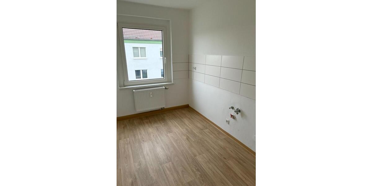Wann dürfen wir Sie begrüßen? Neu sanierte 3-Raum-Wohnung in Greußen. 3 zimmer