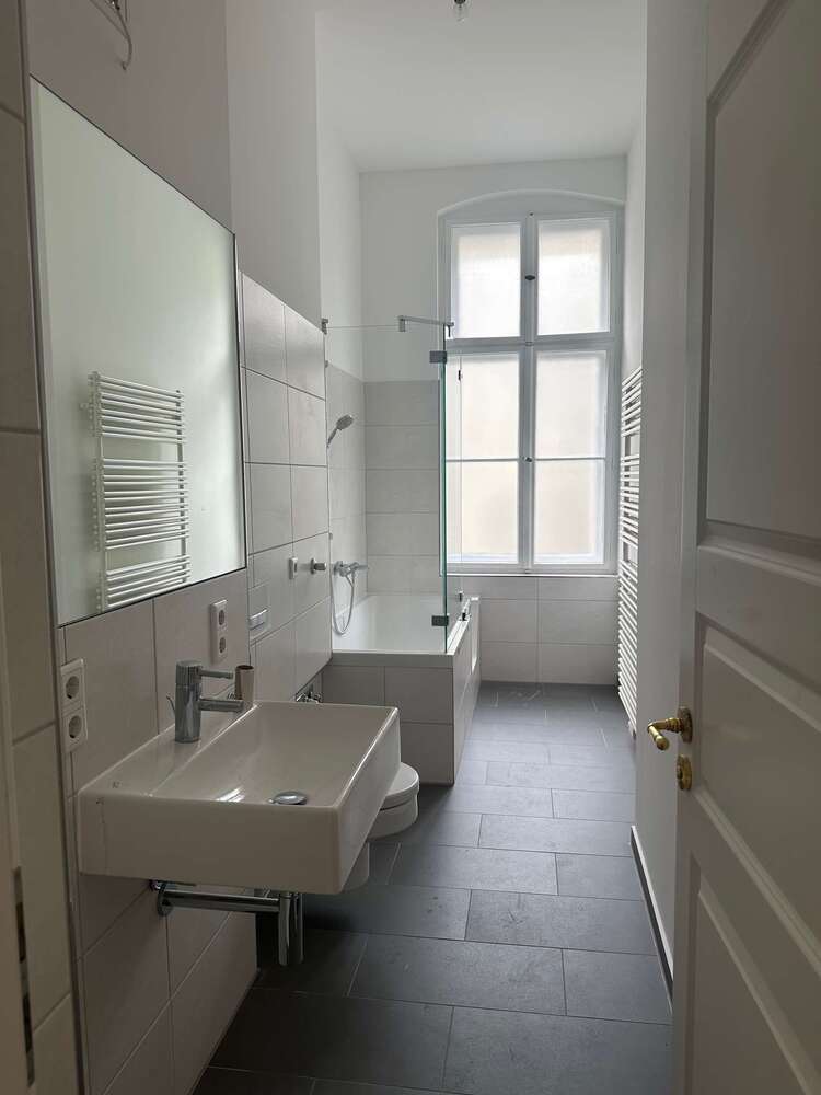 Wohnung zum Mieten in Berlin 2.510 € 98 m²