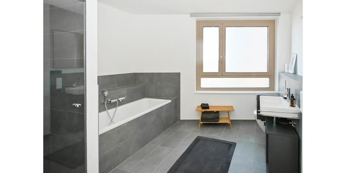 Etagenwohnung Hannover Vahrenwald-List - 2 Zimmer, 86 m&sup2;, 1.900&euro; | Angebot:26149842