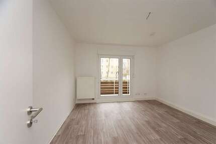 Wohnung zum Mieten in Halle (Saale) 420,46 € 59.98 m² 3 zimmer