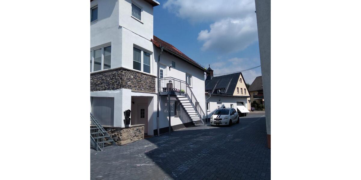 Erdgeschoßwohnung Weilburg - 2.5 Zimmer, 129 m&sup2;, 660&euro; | Angebot:26367346