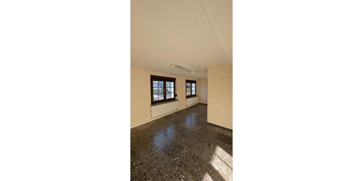 Gewerbeobjekt Stadtroda - 300&euro; | Angebot:22655338