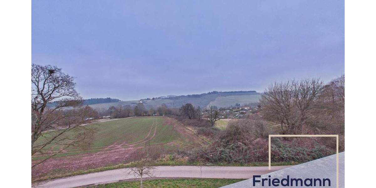 Etagenwohnung Trier Kürenz - 2 Zimmer, 121 m&sup2;, 1.450&euro; | Angebot:24734039