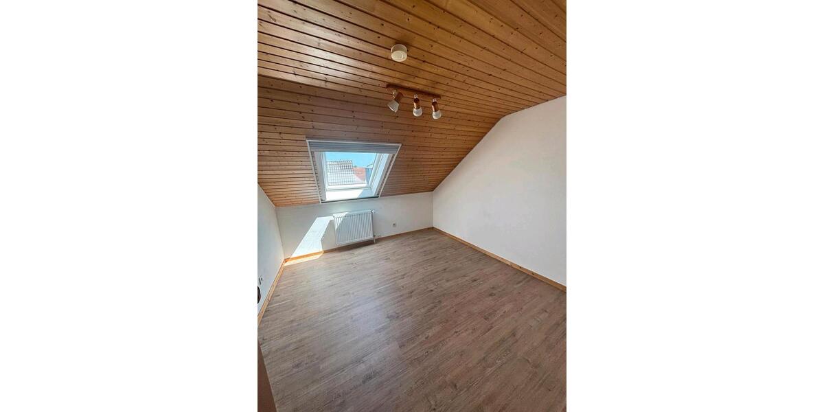 Etagenwohnung Eltmann - 6 Zimmer, 160 m&sup2;, 1.200&euro; | Angebot:26395880