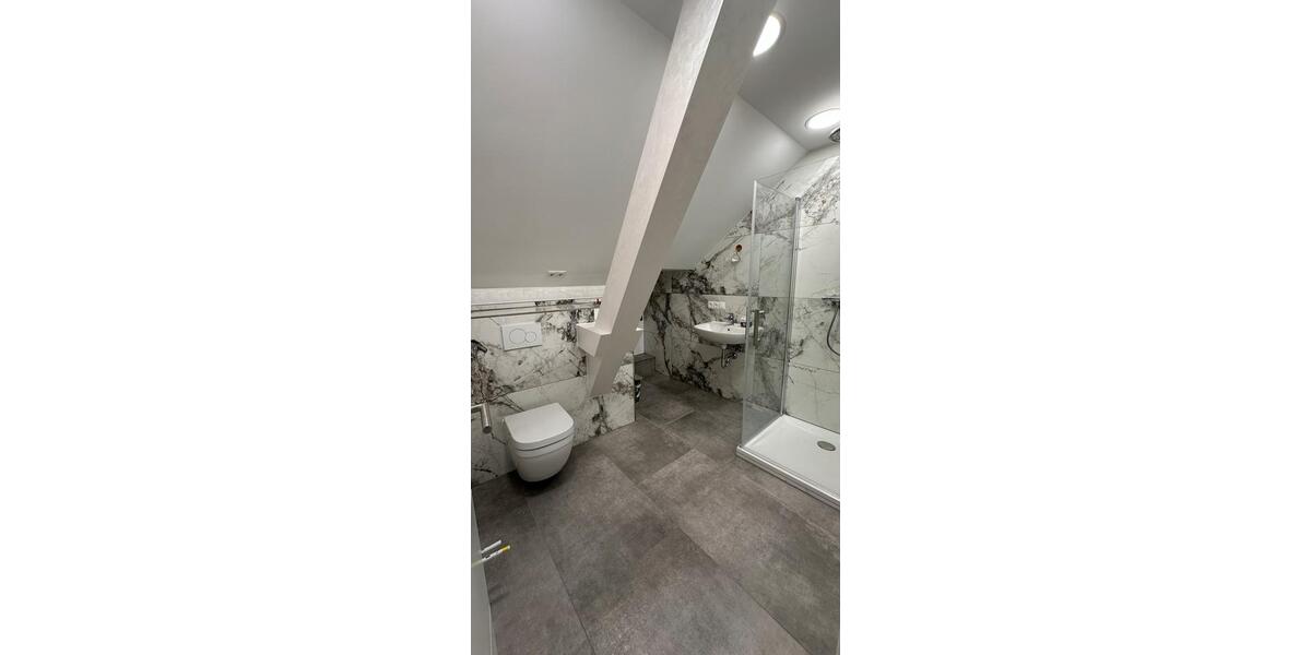 Dachgeschoßwohnung Maikammer - 3 Zimmer, 74 m&sup2;, 810&euro; | Angebot:25619932