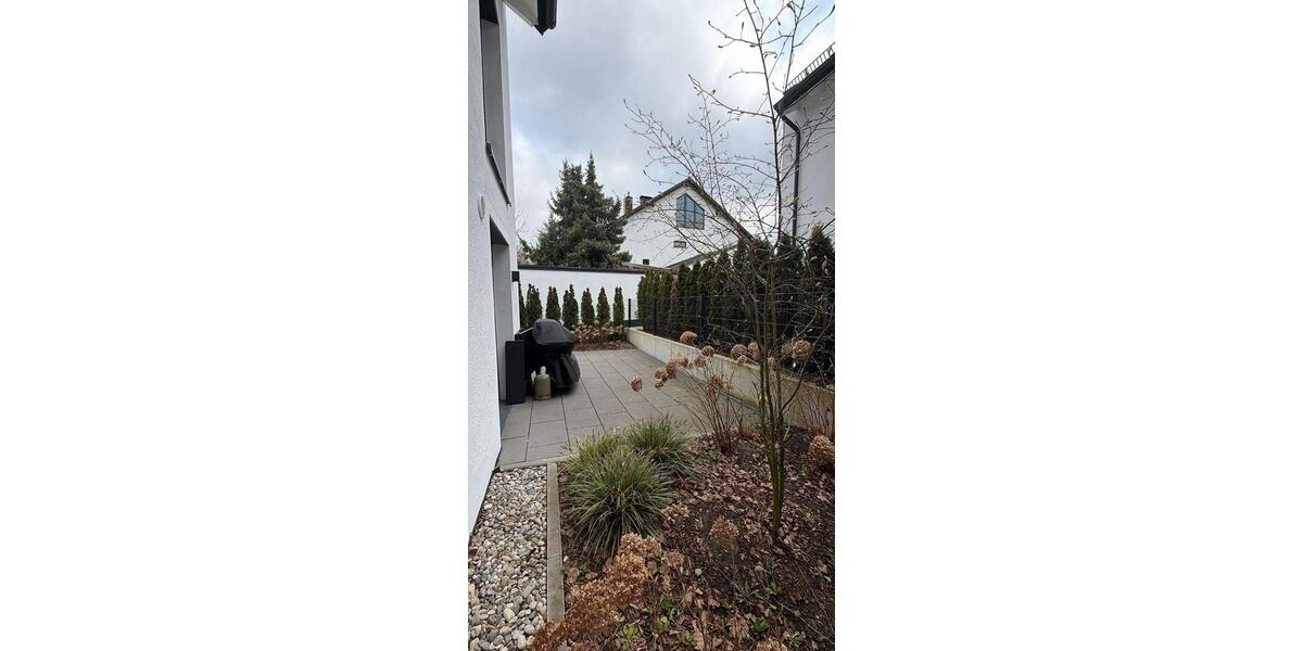 Erdgeschoßwohnung Germering - 2 Zimmer, 80 m&sup2;, 1.630&euro; | Angebot:25768004