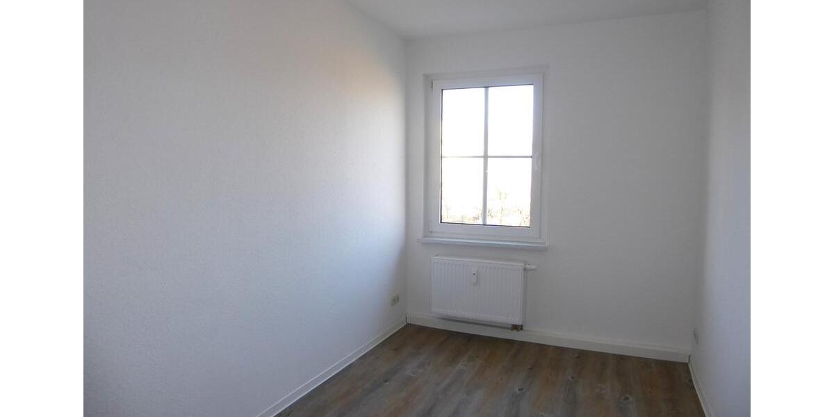 Etagenwohnung Saalfeld (Saale) - 3 Zimmer, 65 m&sup2;, 422&euro; | Angebot:25342153