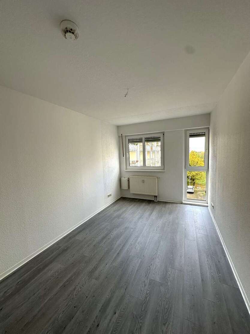 ++Frisch Sanierte Familienwohnung mit Aufzug++ 4 zimmer