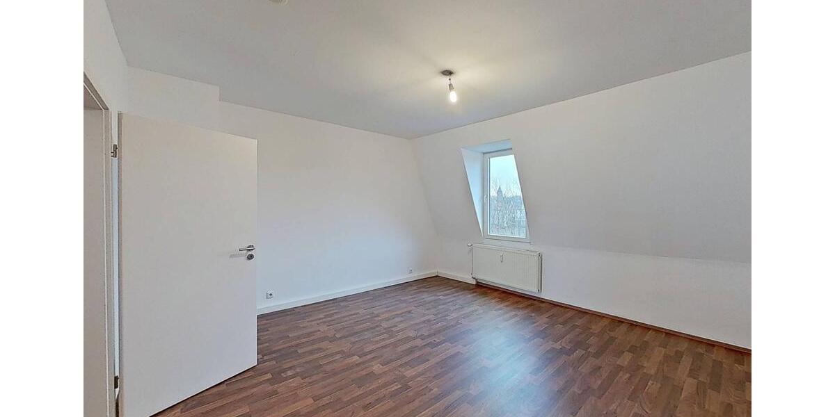 Dachgeschoßwohnung Gelsenkirchen Ückendorf - 4 Zimmer, 89 m&sup2;, 785&euro; | Angebot:25146010