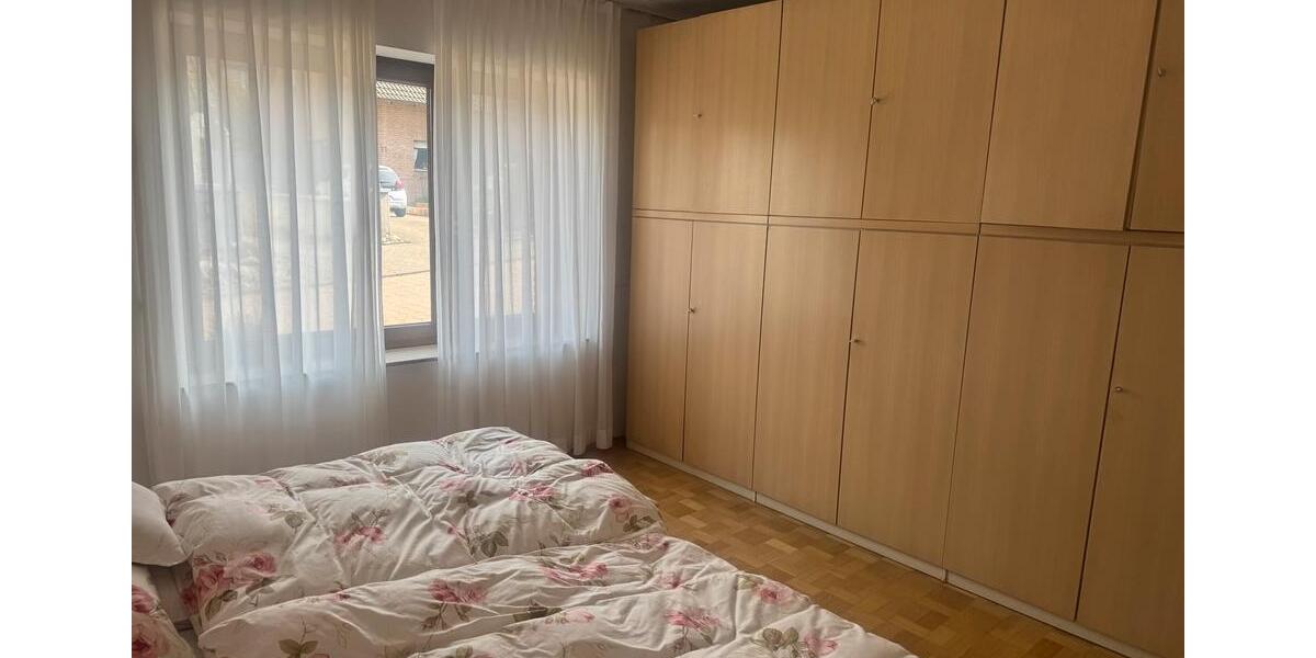 Erdgeschoßwohnung Bochum Bochum-Nord - 4 Zimmer, 125 m&sup2;, 2.500&euro; | Angebot:25869899