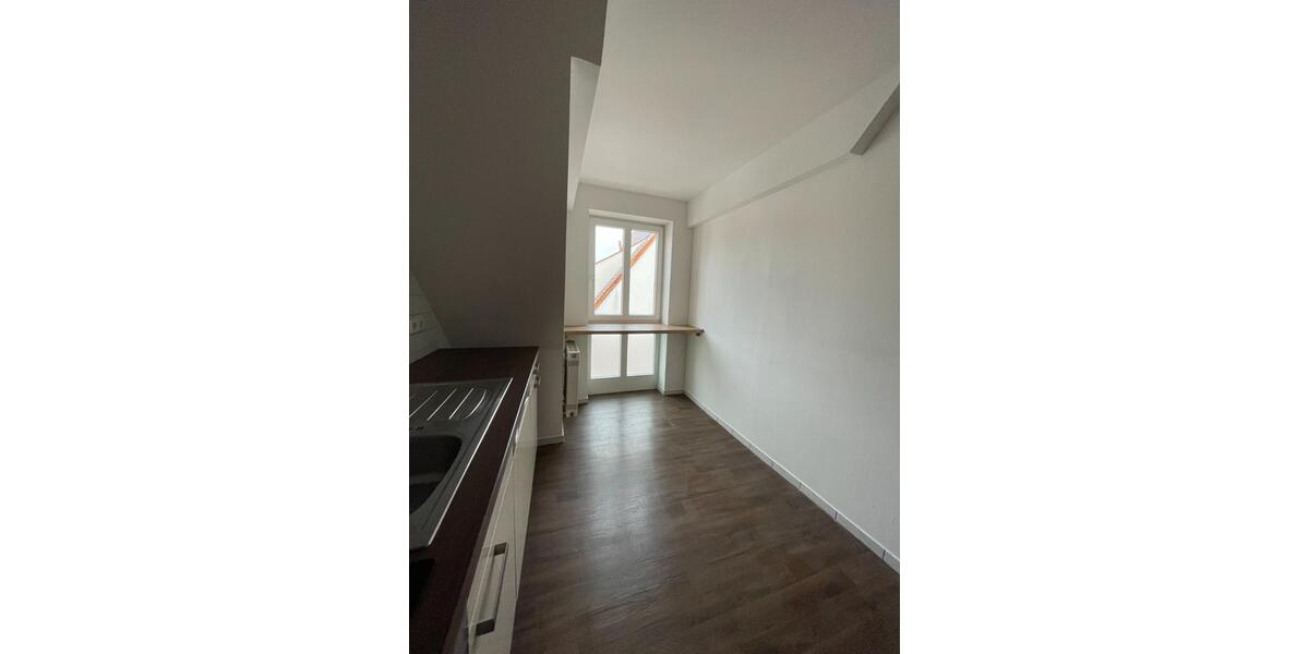 Dachgeschoßwohnung Nördlingen - 2.5 Zimmer, 75 m&sup2;, 750&euro; | Angebot:25759645