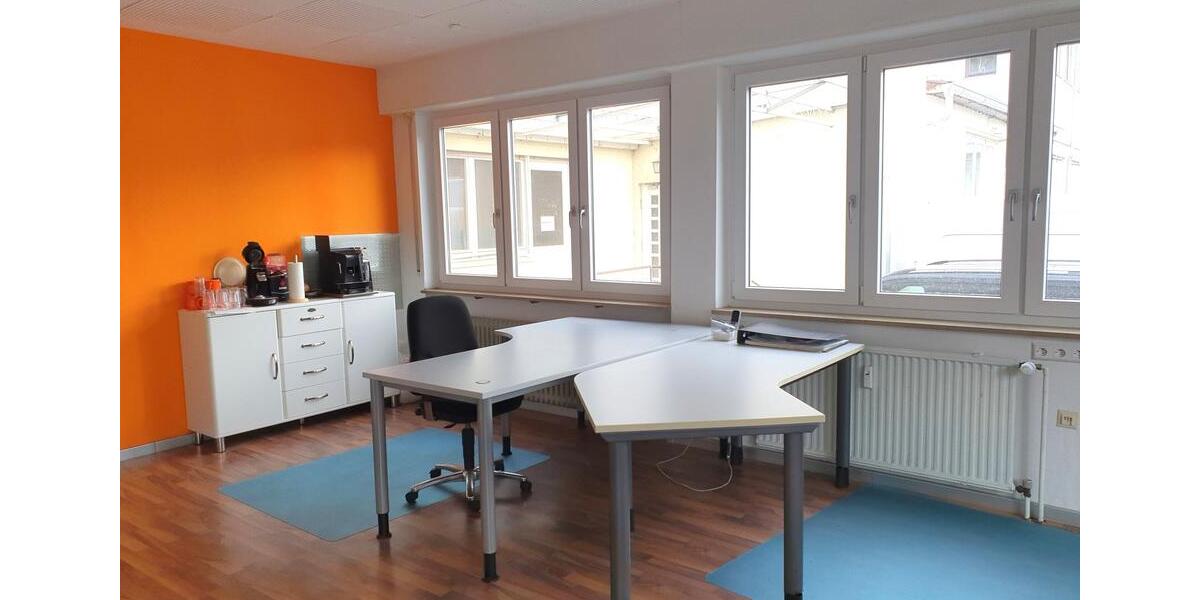 Helles Büro mitten in Fellbach zimmer