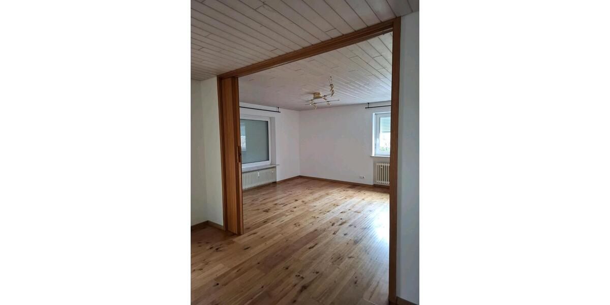 Etagenwohnung Feldkirchen-Westerham Westerham - 5.5 Zimmer, 105 m&sup2;, 1.750&euro; | Angebot:25417767