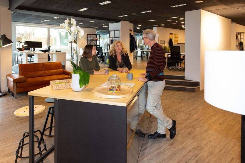Coworking - Moderne Arbeitsplätze oder Büroraum in Holzkirchen - All-in-Miete
