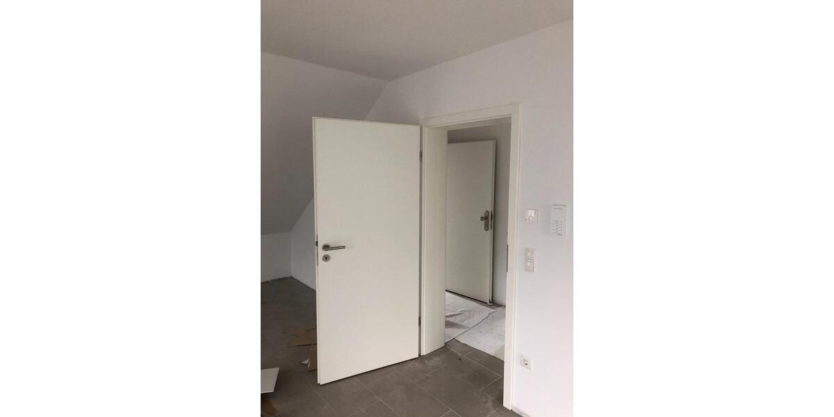 Dachgeschoßwohnung Sinzig - 1 Zimmer, 45 m&sup2;, 570&euro; | Angebot:26223779
