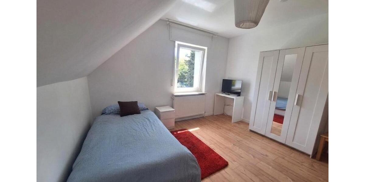 Dachgeschoßwohnung Bielefeld Mitte - 3 Zimmer, 80 m&sup2;, 970&euro; | Angebot:26615583