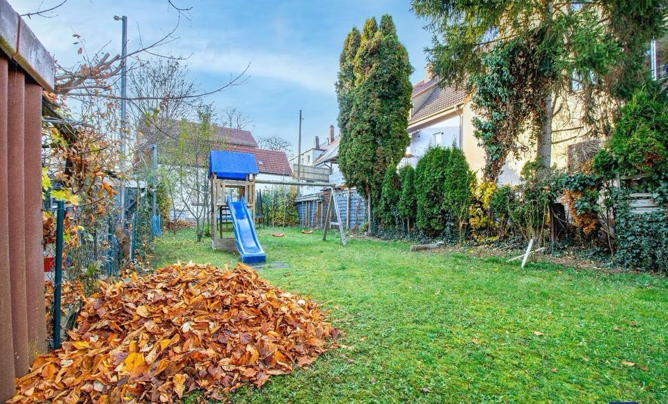 Gepflegte Renovierte Haus mit EBK, sonniger Garten und Balkon 6 zimmer