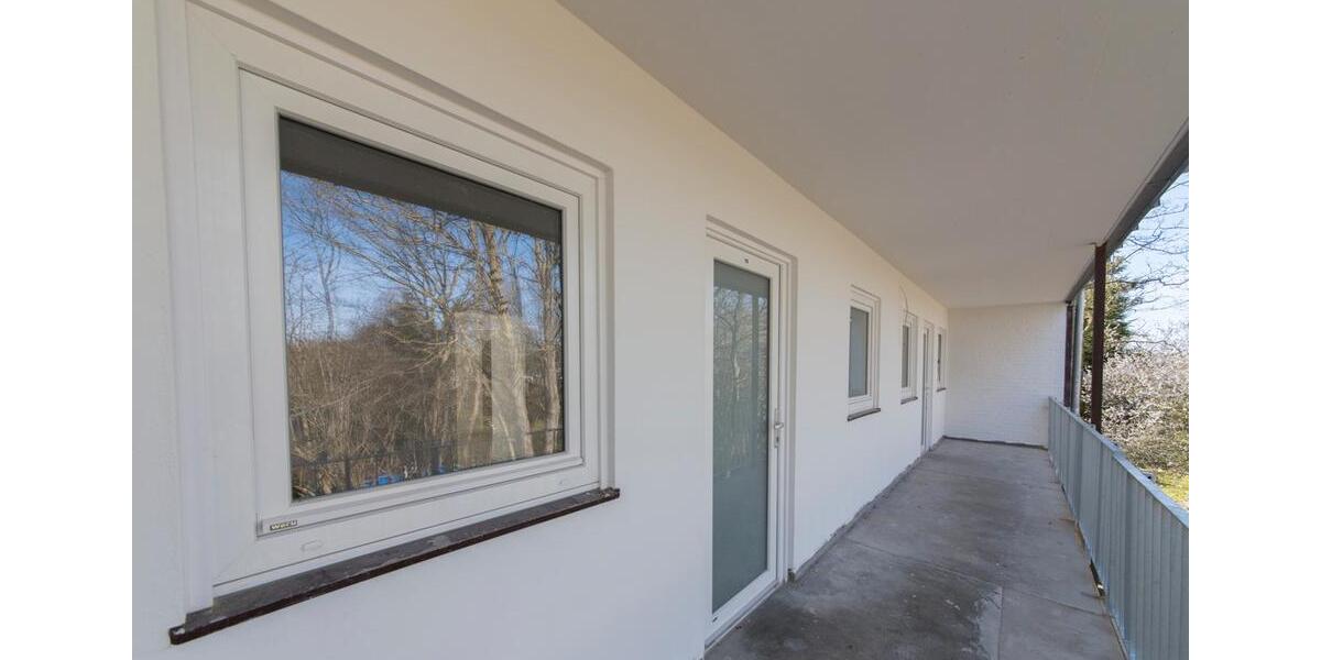 Erstbezug nach Sanierung: Moderne 1,5-Zimmer-Wohnung mit Balkon 1.5 zimmer