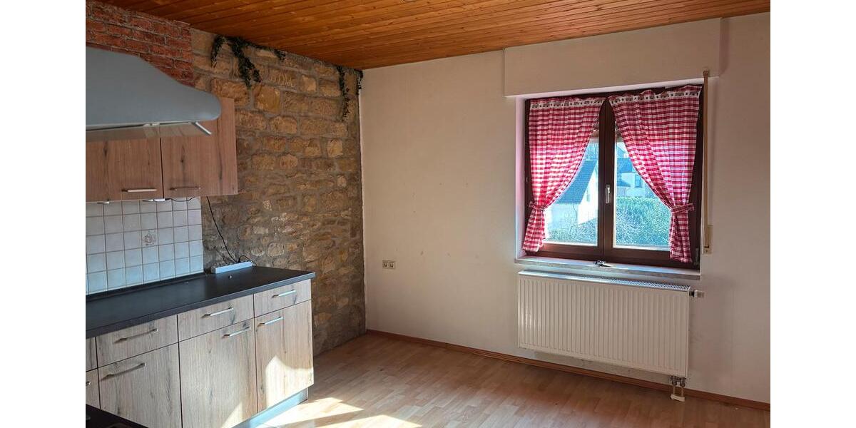 Hochparterre Waldböckelheim - 5 Zimmer, 141 m&sup2;, 1.250&euro; | Angebot:24865602