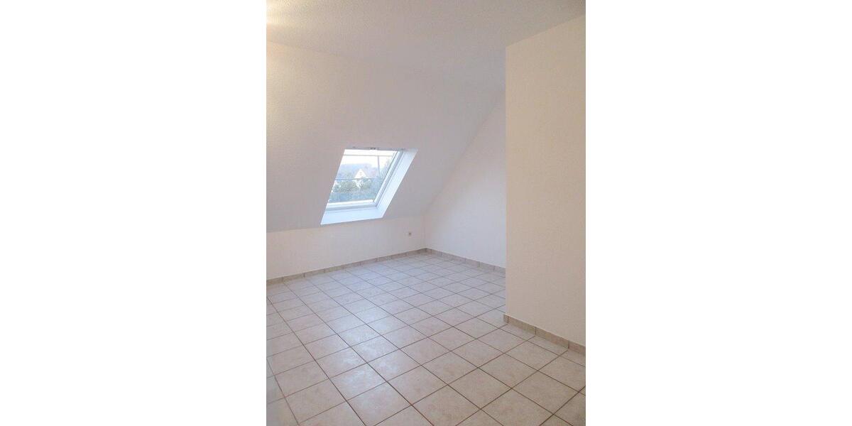 Dachgeschoßwohnung Hiddenhausen - 2 Zimmer, 53 m&sup2;, 370&euro; | Angebot:26285177