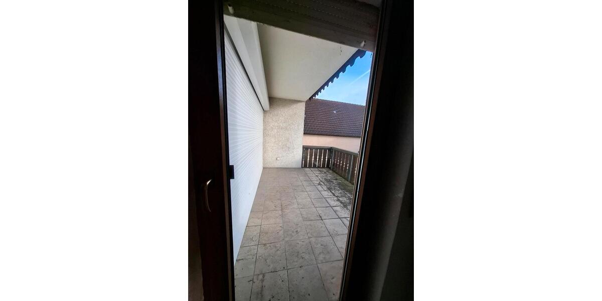 Etagenwohnung Gerhardshofen - 5 Zimmer, 125 m&sup2;, 820&euro; | Angebot:25764451