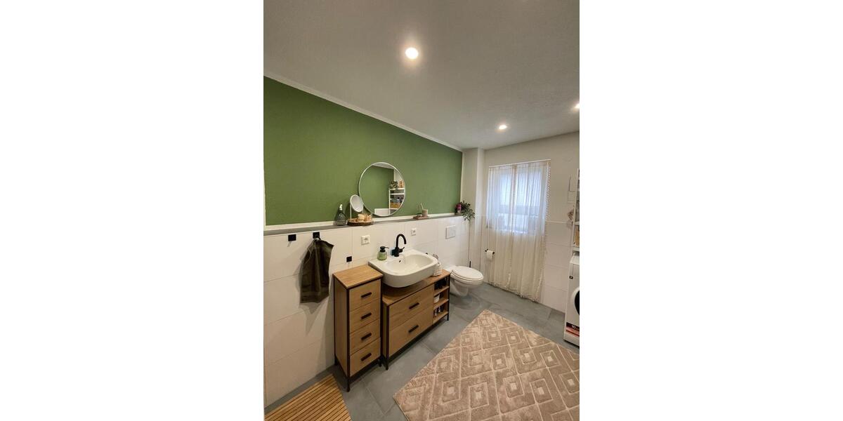 Etagenwohnung Rottenburg am Neckar - 3 Zimmer, 95 m&sup2;, 1.000&euro; | Angebot:26562328