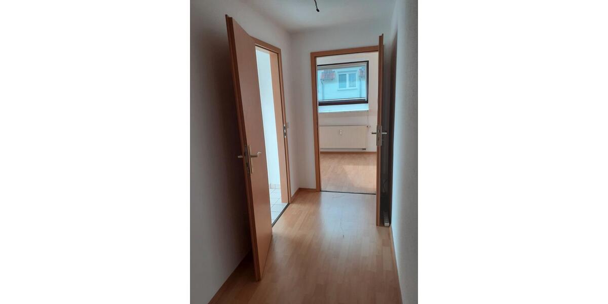Dachgeschoßwohnung Spremberg - 2 Zimmer, 68 m&sup2;, 440&euro; | Angebot:26479643