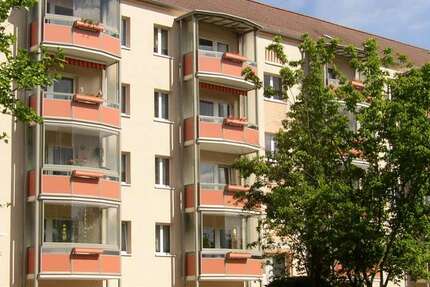 Wohnung Gera Alt-Bieblach - 3 Zimmer, 63 m&sup2;, 385&euro; | Angebot:27293011