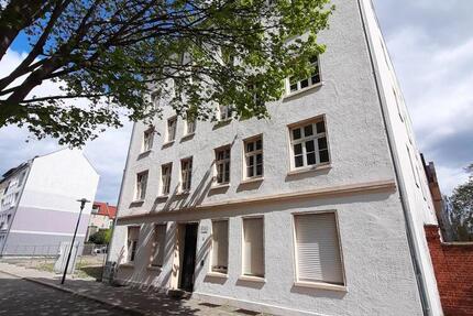 Wohnung Magdeburg - 4 Zimmer, 92 m&sup2;, 887&euro; | Angebot:20606573