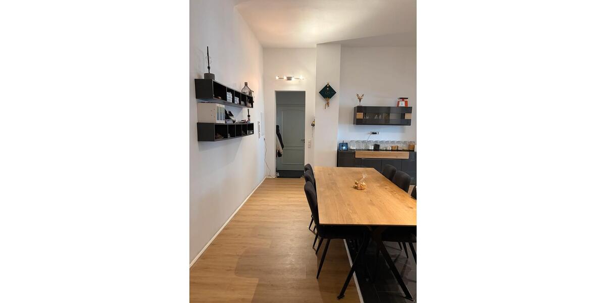 Hochparterre Pforzheim Weststadt - 3 Zimmer, 120 m&sup2;, 1.150&euro; | Angebot:26024503