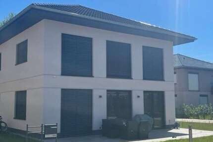 Wohnung zum Mieten in Berlin 2.136 € 89 m²