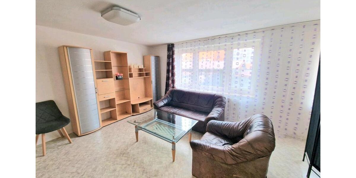 WG Zimmer 27m2 in 3 Zimmer Wohnung 109 m2. 3 zimmer